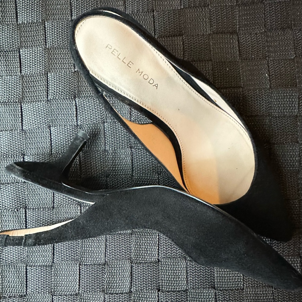 Pelle Moda Kerstin Black Suede Slingback Size 7M
